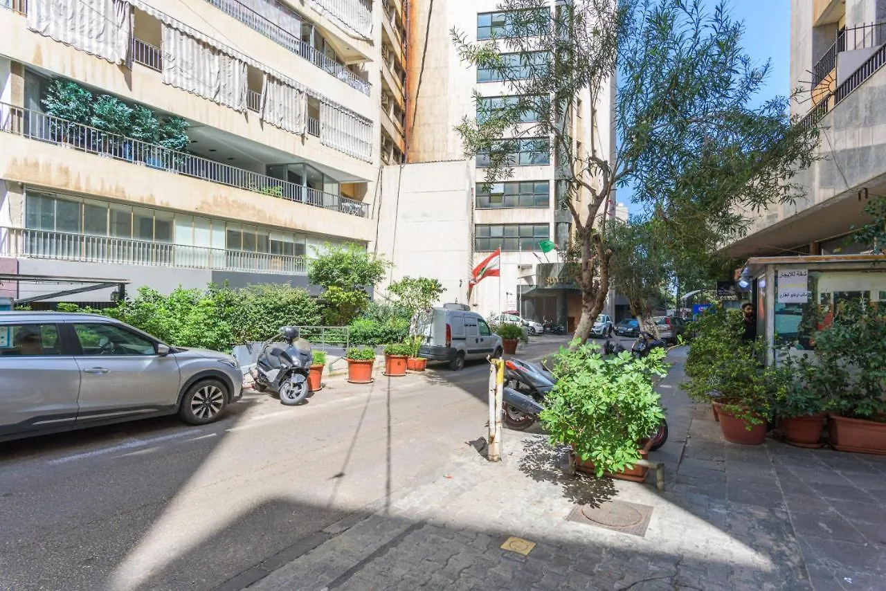 Crest 3-Bedroom Apt In Hamra W- 24-7 Power Beirut