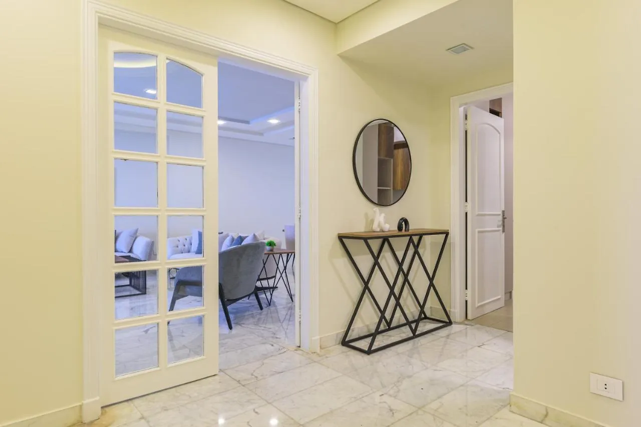Apartment Crest 3-Bedroom Apt In Hamra W- 24-7 Power Beirut