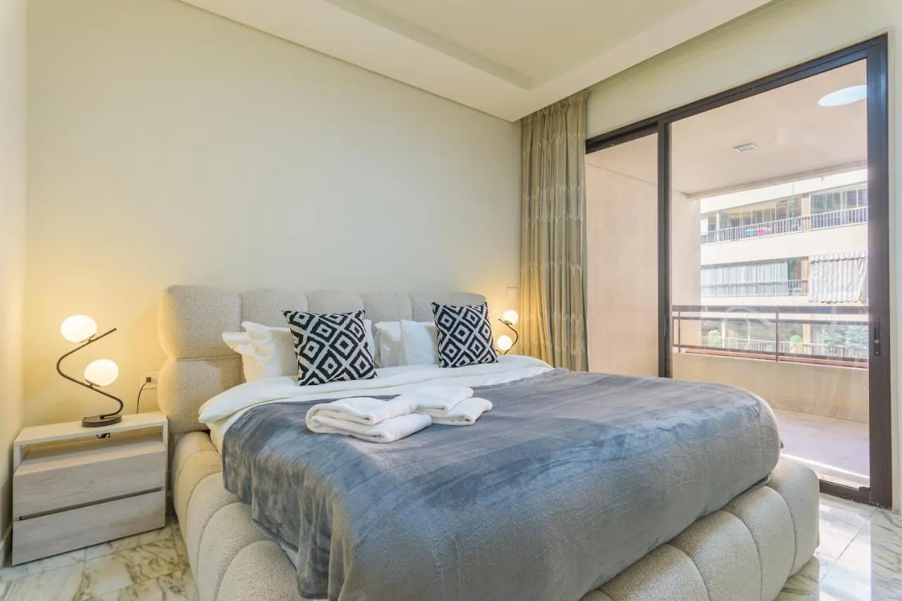 Crest 3-Bedroom Apt In Hamra W- 24-7 Power Beirut